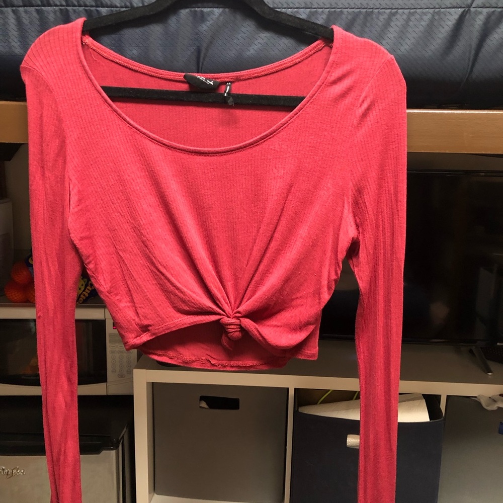 urban outfitters cropped shirt